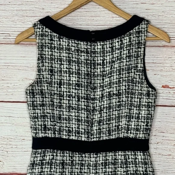 Milly of New York Boucle Tweed Sleeveless Sheath Dress Black/White Sz 0 - Picture 9 of 14